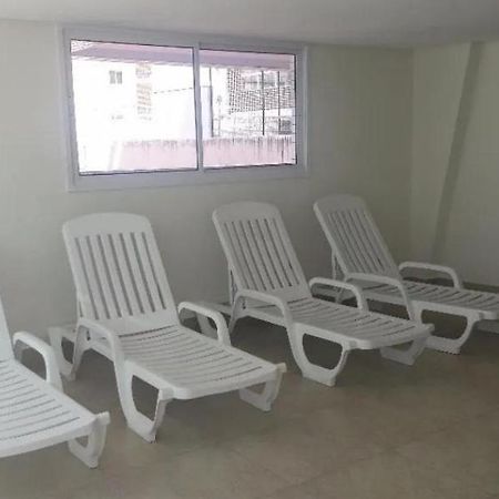 Ap Padrao Pe Na Areia Centro Top Mongaguá Esterno foto